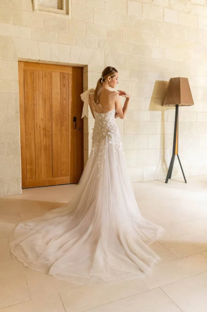 robe de mariée sirène dos nu fleuris à Marseille