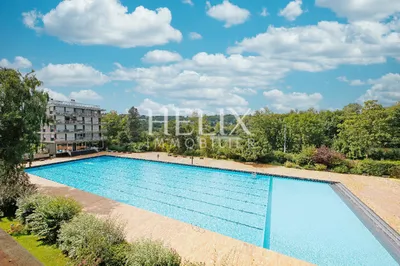 Le Pecq 4 pièces de 90 m2 - piscine - balcon - Vue sur Seine et terrasses de Saint Germain en Laye