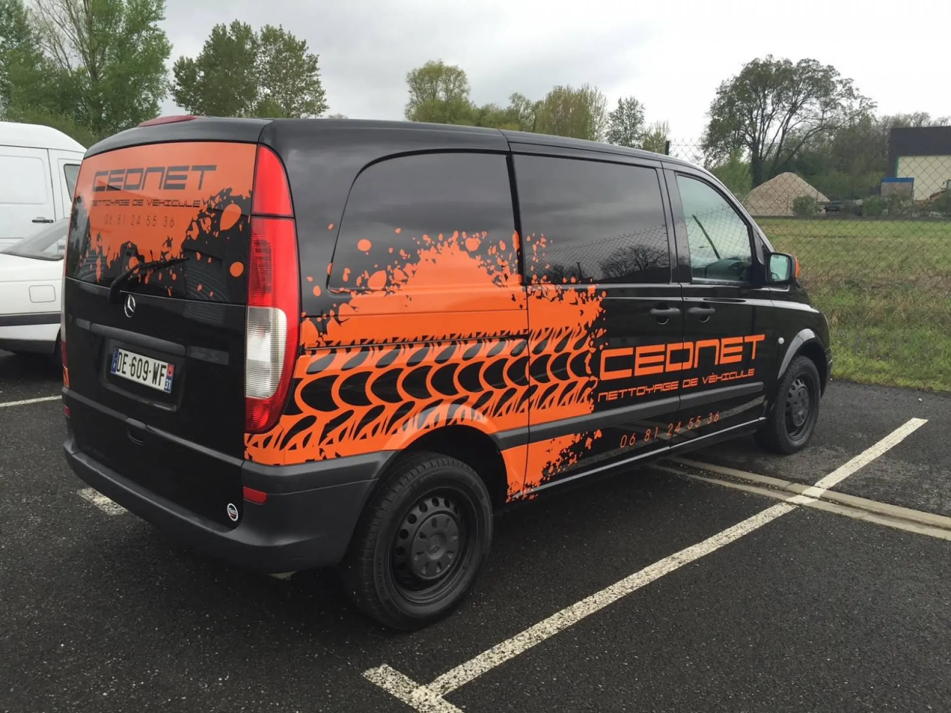 Marquage voiture pour entreprise de service de nettoyage Cintegabelle