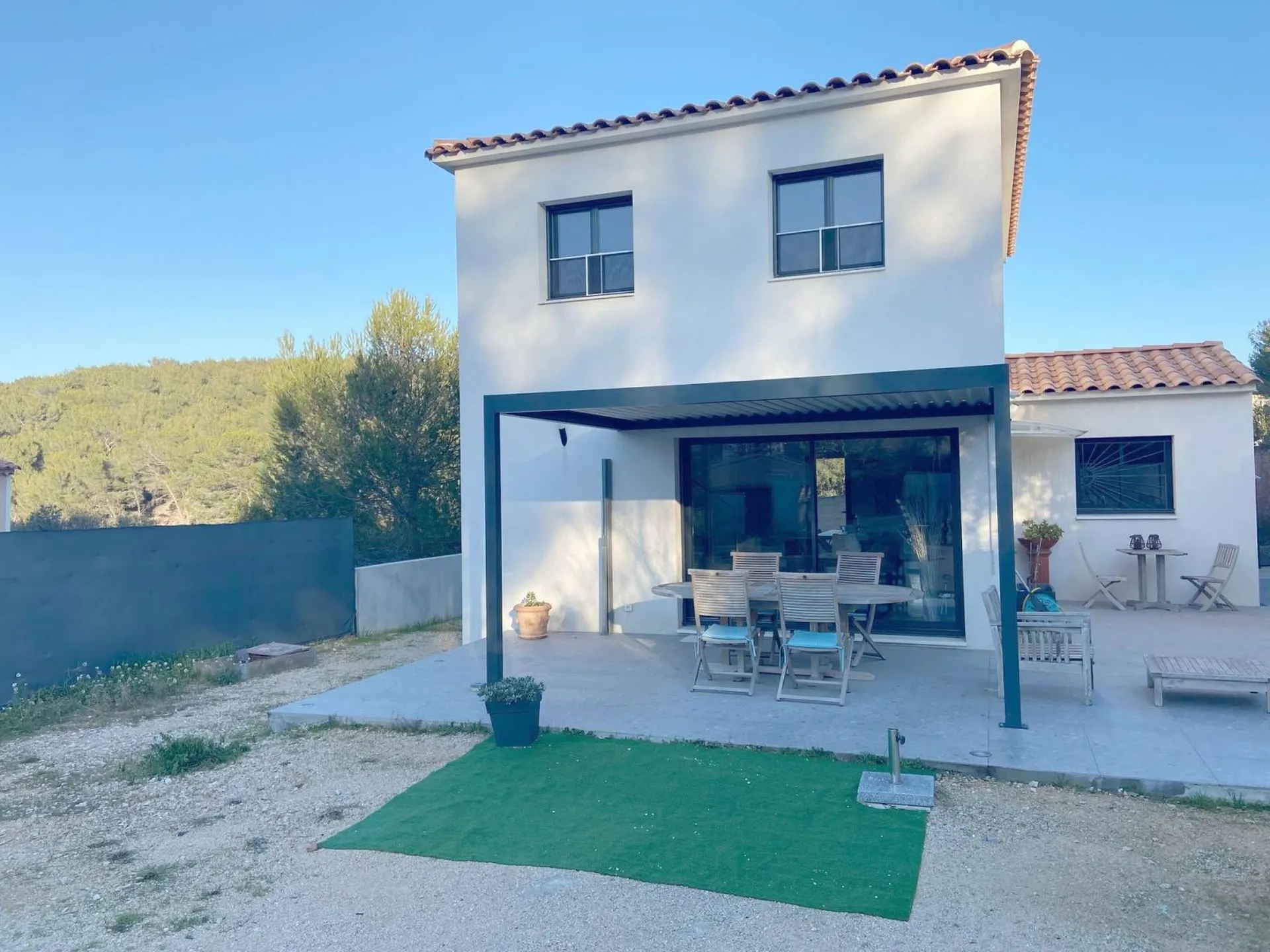 roquefort la bédoule maison T6 a vendre