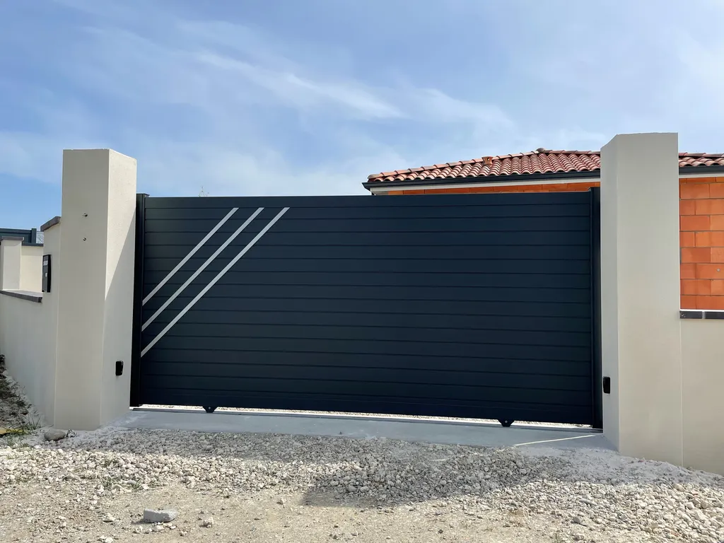 Fabrication de portails et clôtures aluminium sur mesure