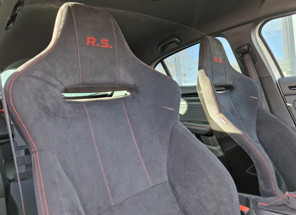 Renault Mégane IV RS Trophy-R 1.8T 300 BVM entretien 100% Renault à Plaisance du Touch près de Toulouse en Occitanie