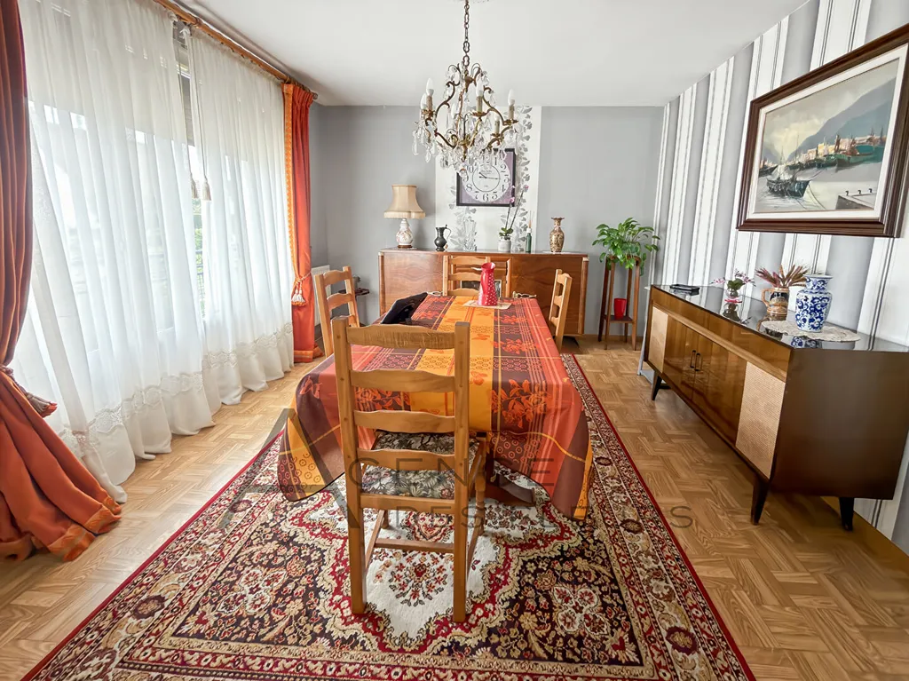 À vendre maison d'environ 70 m² sur un terrain de 645 m² située à OISSEL 76350