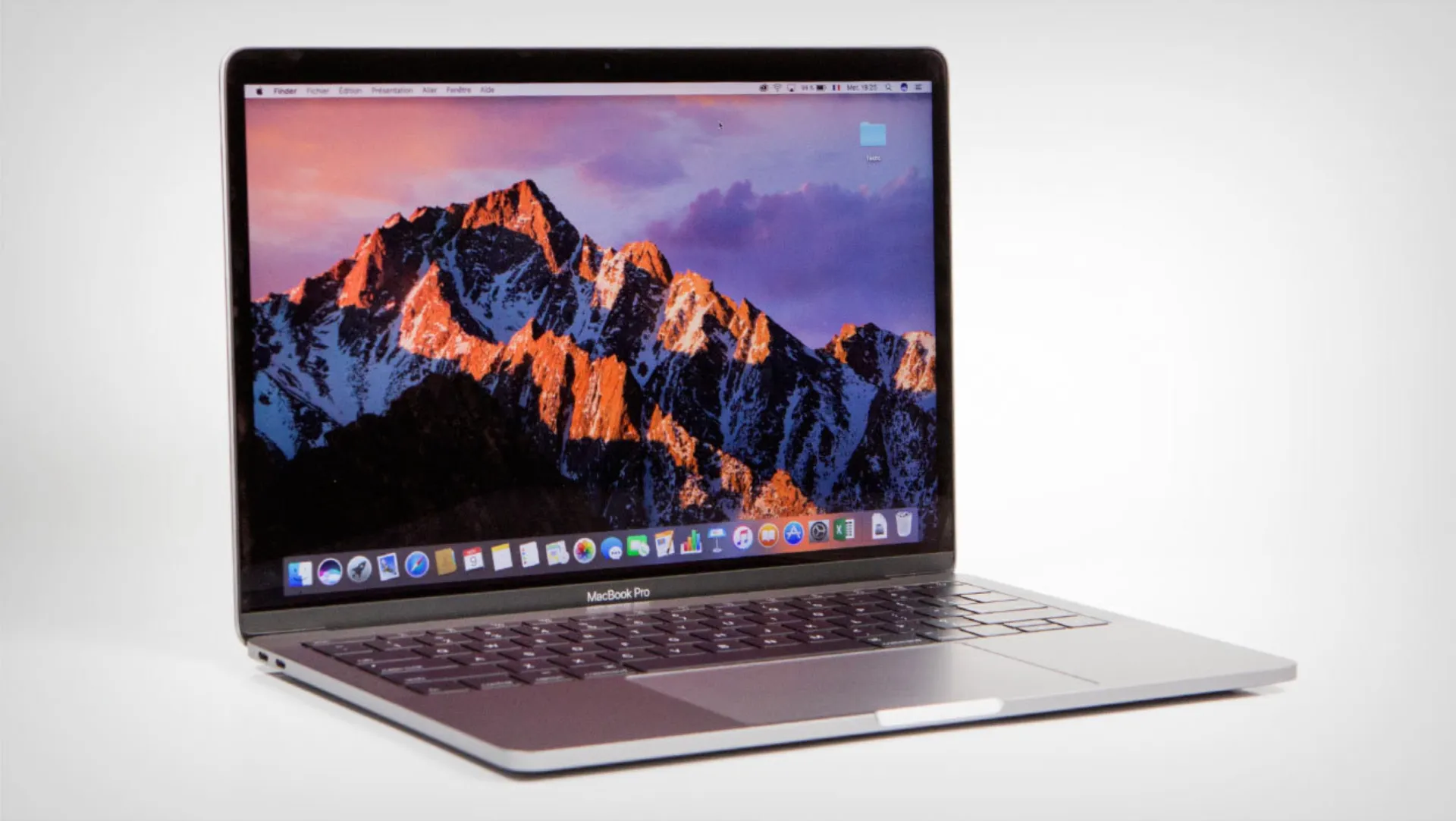 location MacBook Pro apple à cogolin dans le var