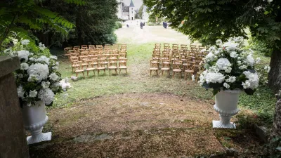 symbolic wedding ceremony near to paris