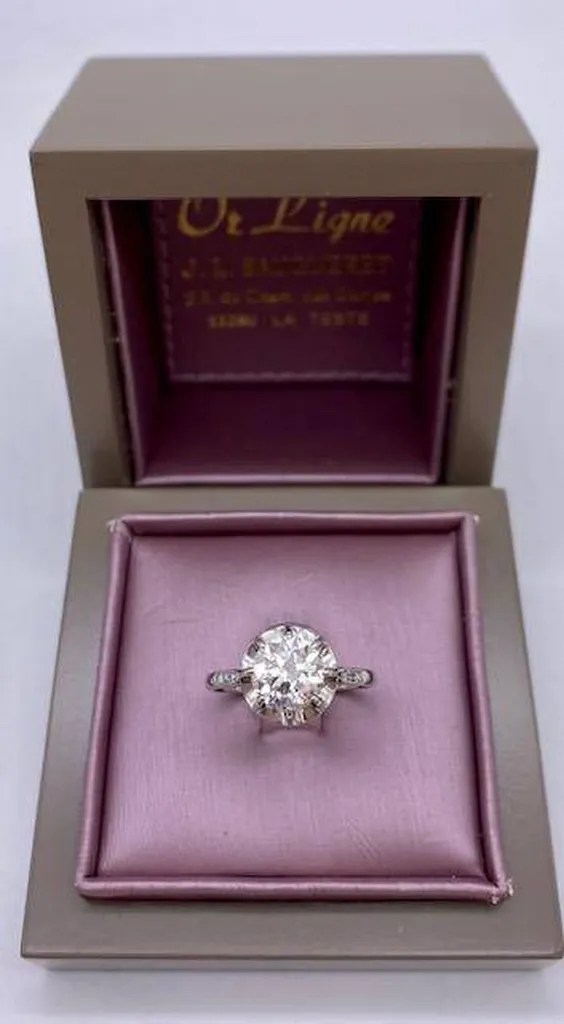 Platine et Diamant: Votre Invitation à Vendre chez Or Ligne à La Teste en Gironde