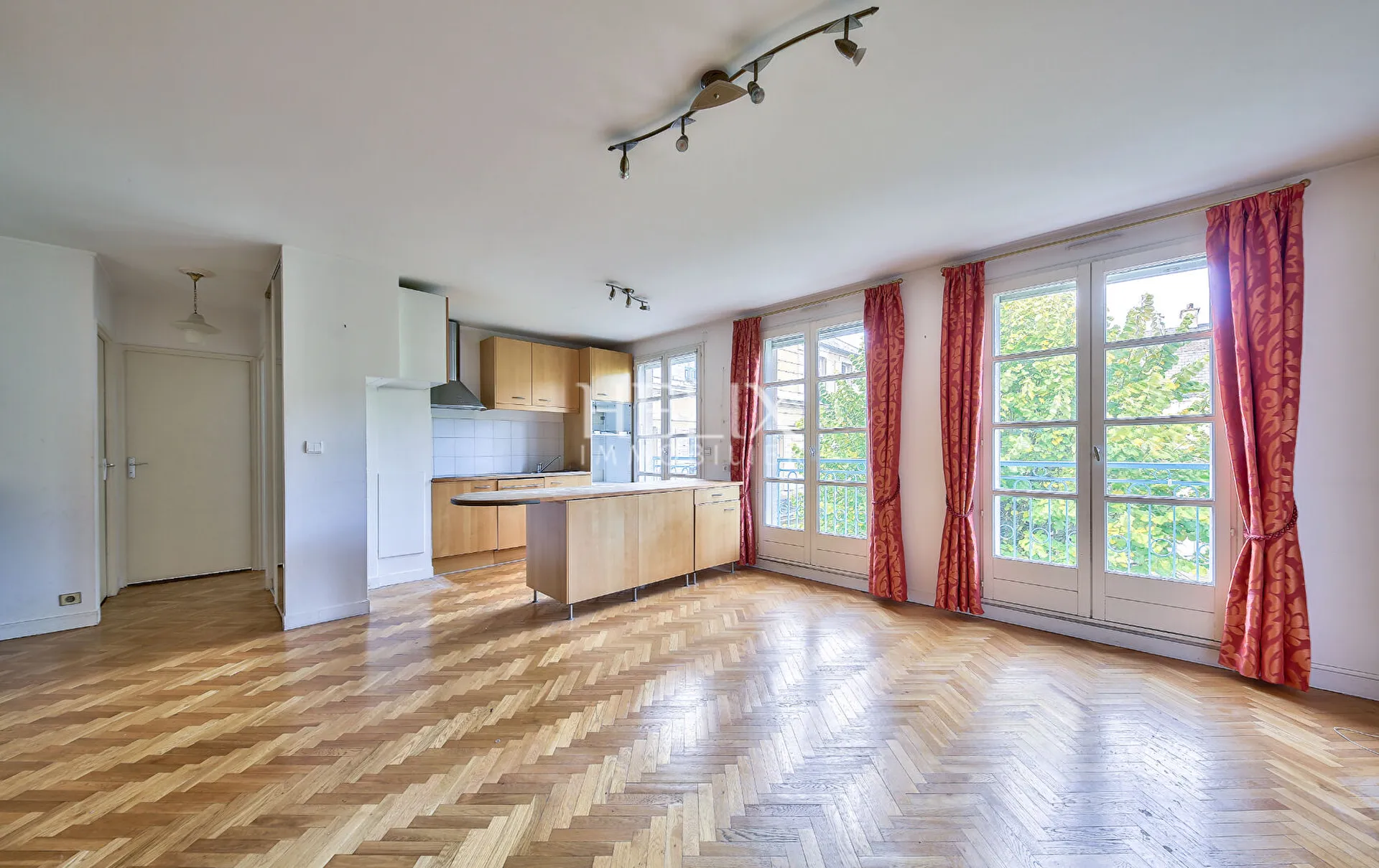 Quartier des Ursulines à Saint Germain en Laye appartement de 2 pièces avec ascenseur