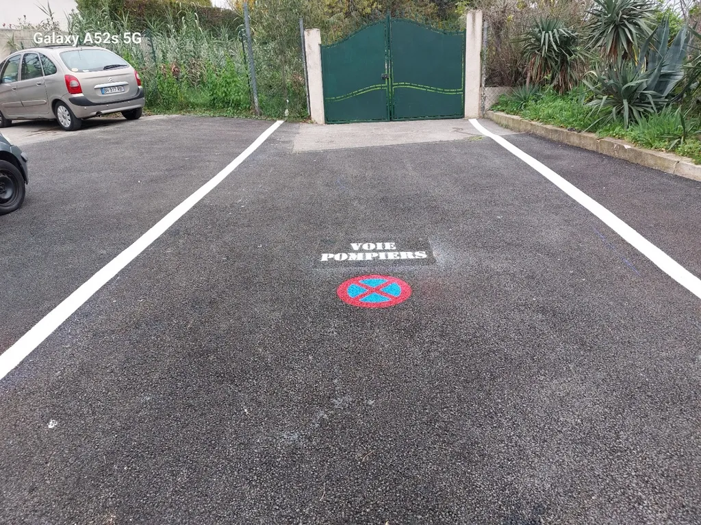 Marquage au sol de places de Parking dans les Bouches-du-Rhône 