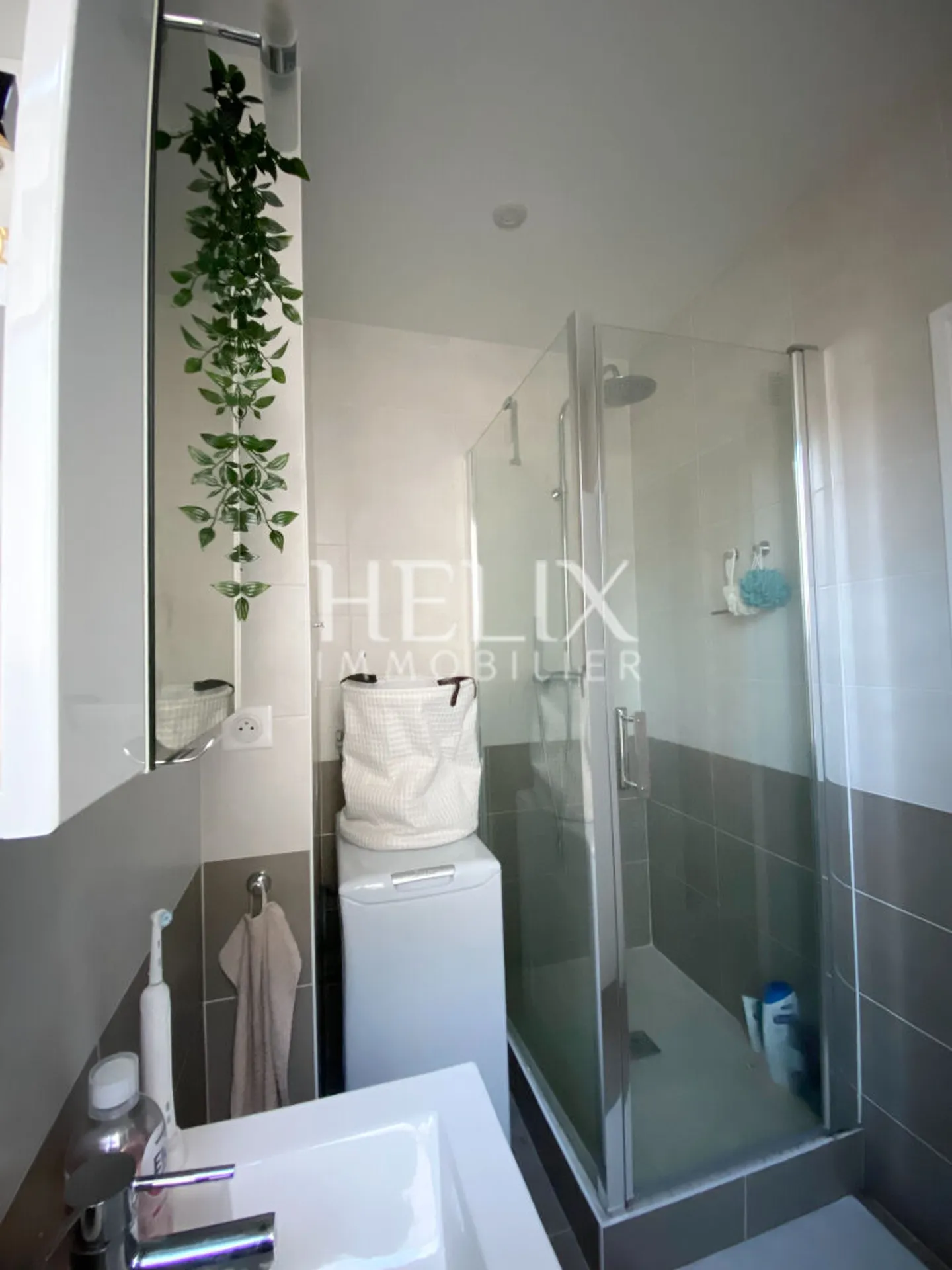 Studio à louer avec balcon à Saint Germain en Laye, 2 mn du RER A!