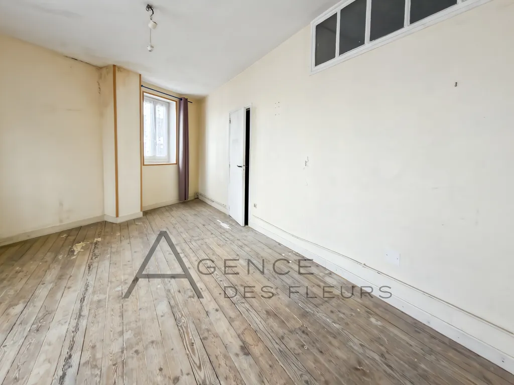 A vendre maison rénovée de 140 m² édifiée sur un terrain de 600 m² commune de TOURVILLE LA RIVIERE 76410