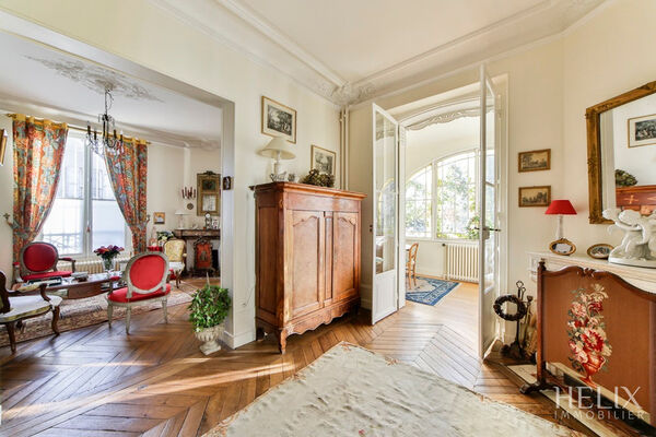 Demeure de prestige dans le centre ville de  Saint Germain En Laye