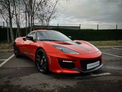 Covering complet Orange Fiery de chez 3M pour cette superbe Lotus Evora 400 blanche à l'origine à Lyon