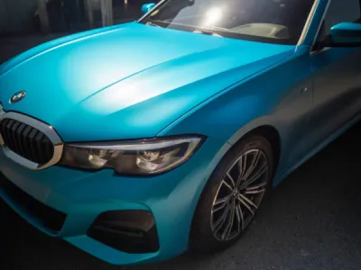 Covering sur BMW Série 3 – Une personnalisation haut de gamme signée Gloss Obsession