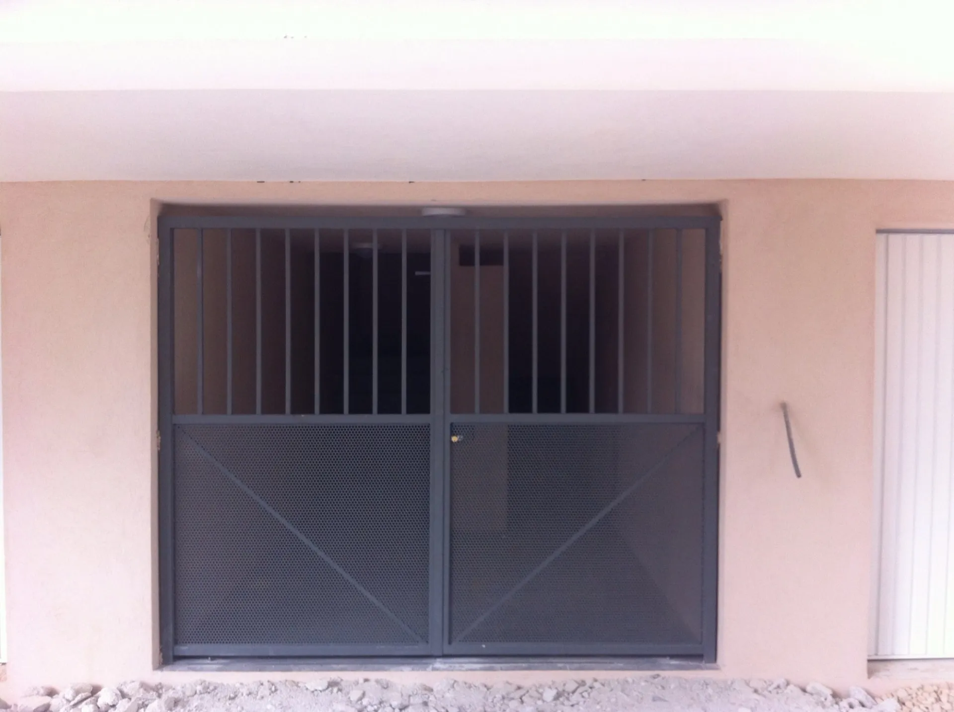 FABRICATION ET POSE PORTAIL POUR IMMEUBLE MARSEILLE 13