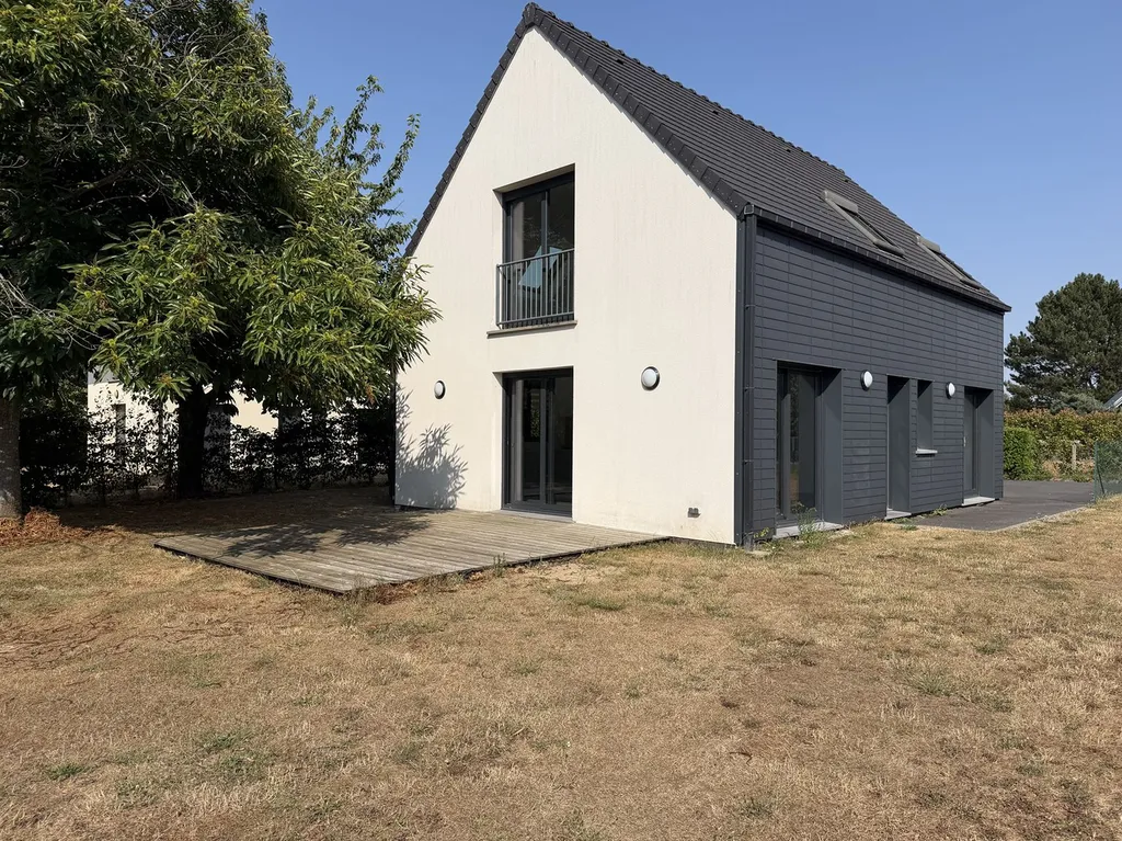 A VENDRE - Maison contemporaine de 2014 – 4 chambres, jardin de 958 m², aucun travaux à prévoir, au calme à proximité de Pont-Audemer