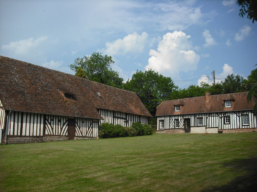 MAISON NORMANDE AVEC DEPENDANCES PROCHE LIVAROT, CALVADOS, NORMANDIE 14