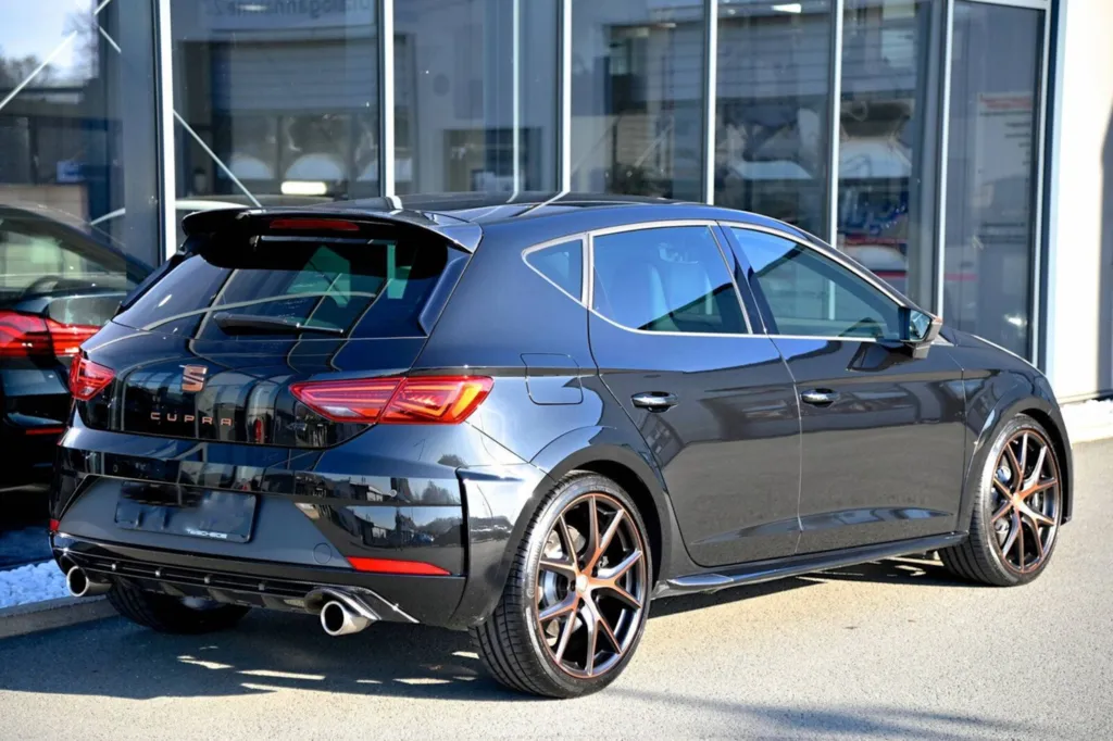 Seat Leon Cupra R occasion Limited Edition n°51 de 799 à Plaisance du Touch proche de Toulouse en Occitanie