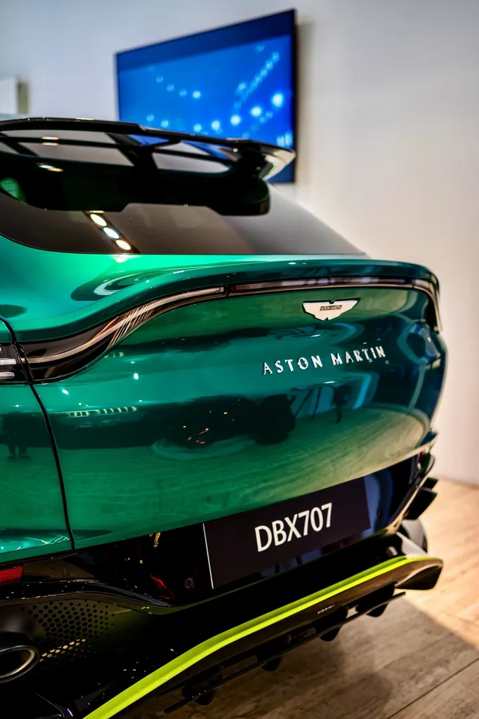 traitement céramique Lyon Aston Martin DBX 707 AMR 