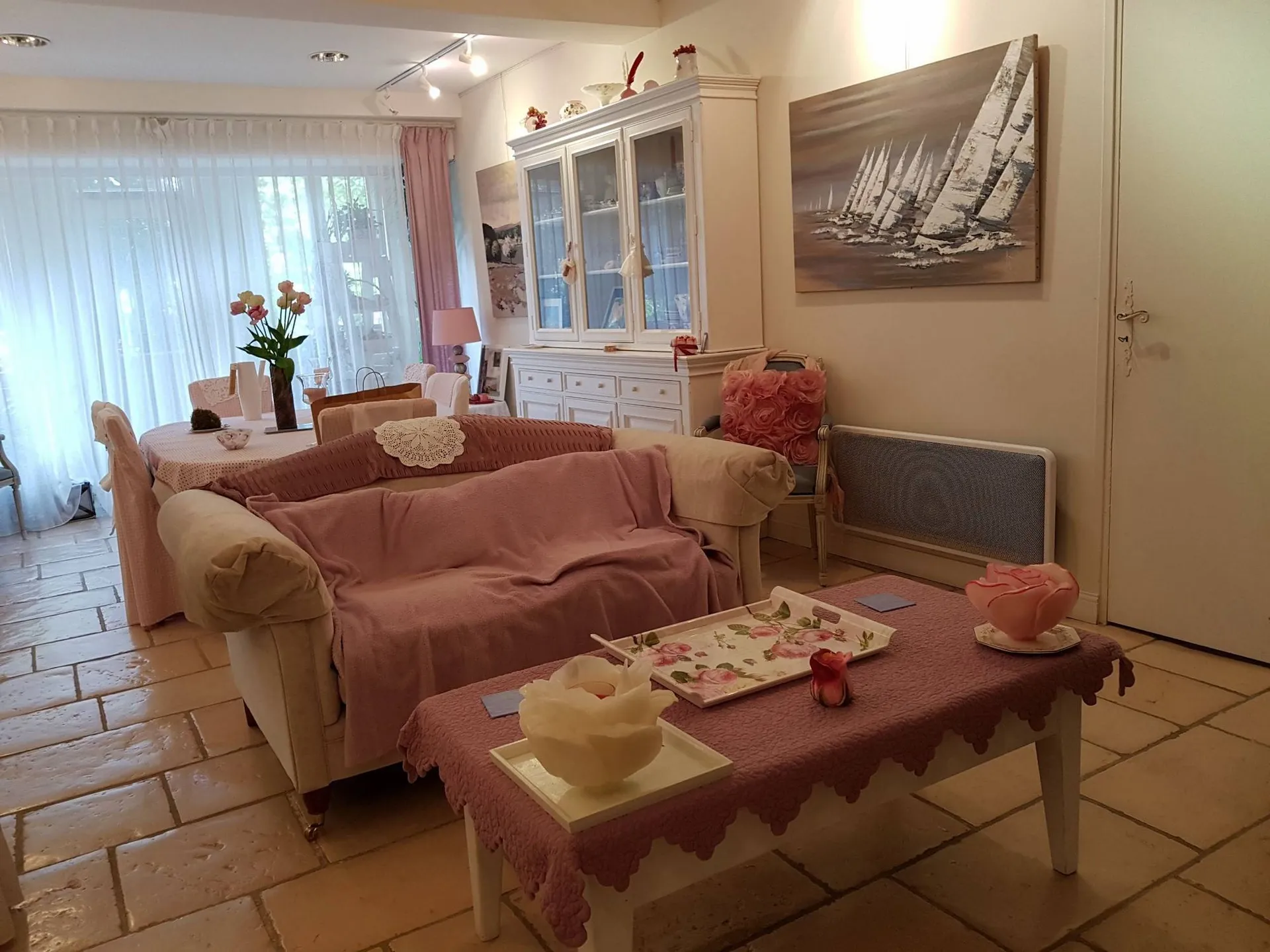 Vend une maison en colombages dans le centre du bec hellouin, Eure 27800