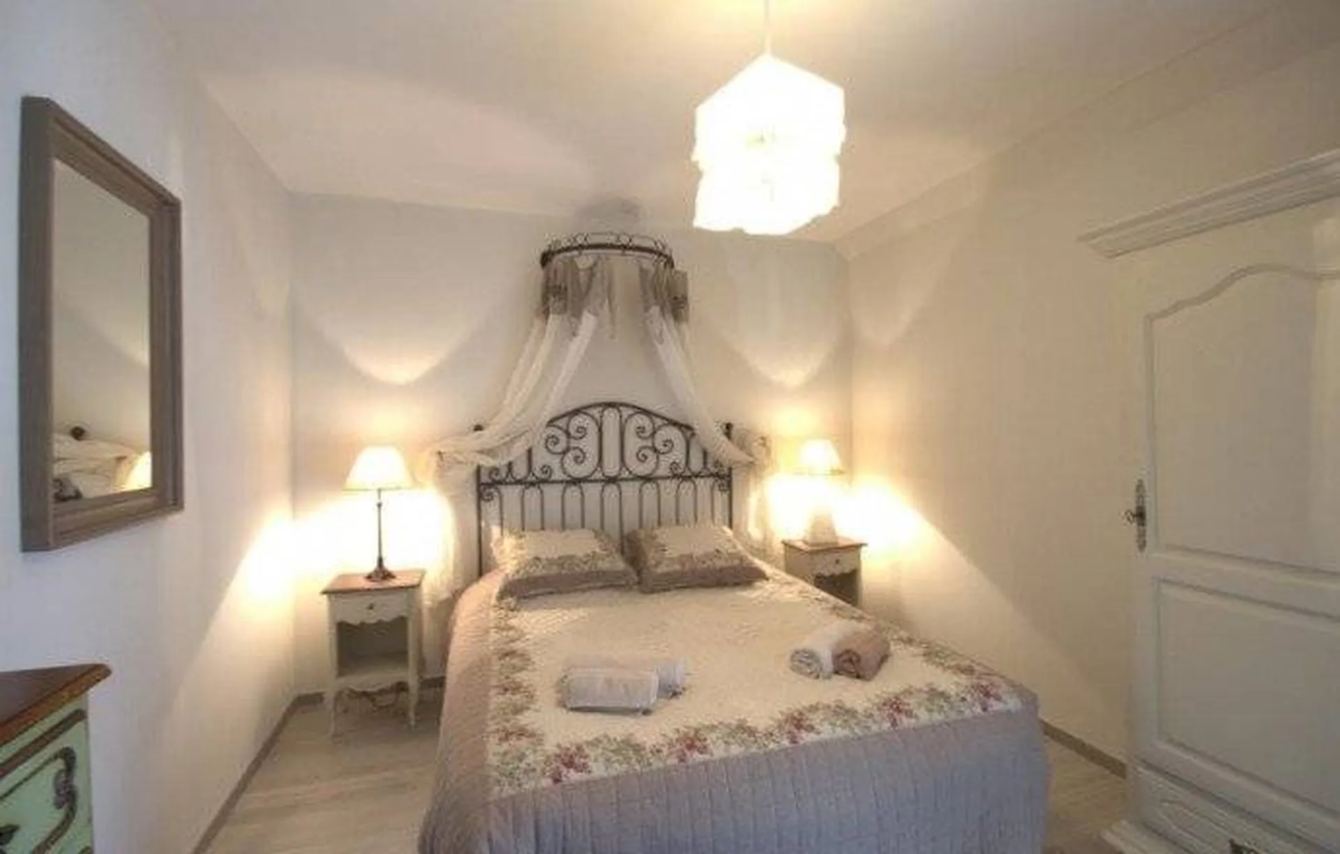 En vente propriété sur un terrain arboré de 1 hectare proche Cormeilles 27260