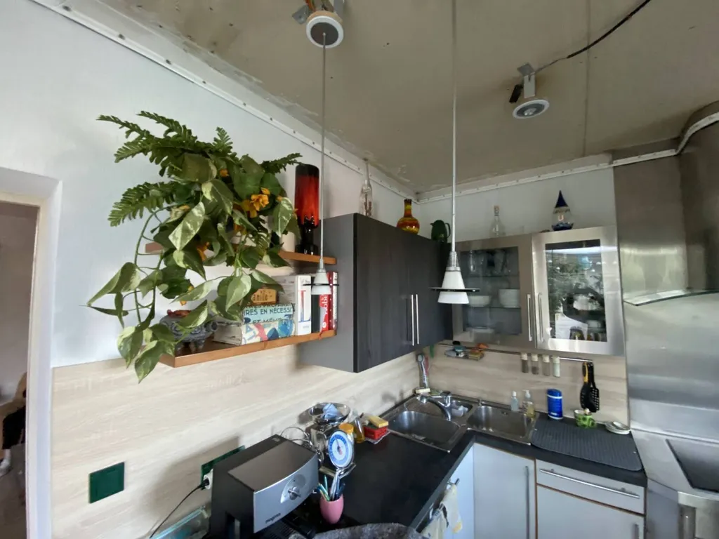 Cuisine : Pose plafond tendu laqué noir à Toulouse - Plafonds Tendus Occitans Plaisance du Touch