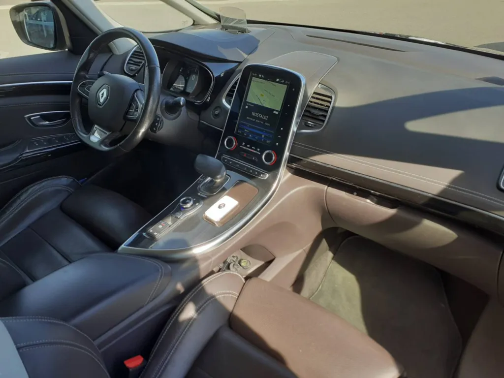 RENAULT ESPACE INITIAL PARIS DCI 160 EDC OCCASION PRES DE TOULOUSE EN OCCITANIE