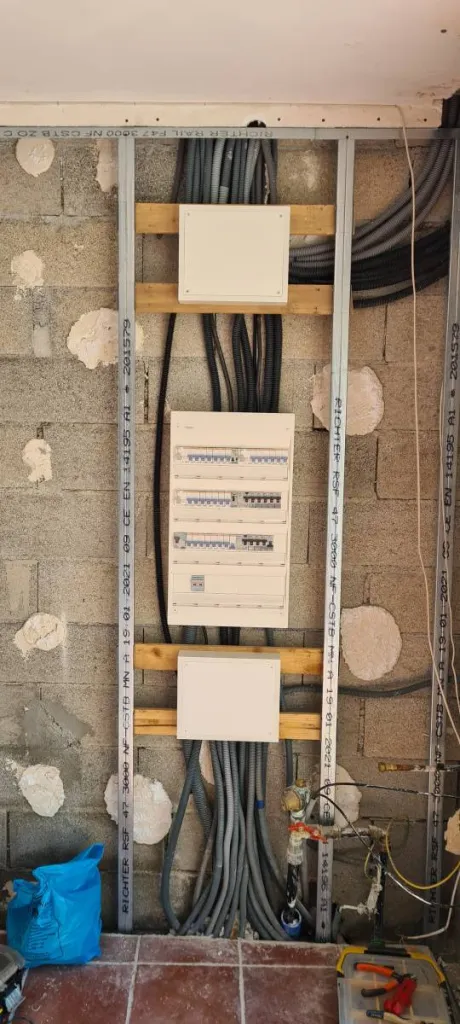 Changement d'un tableau électrique à DRAGUIGNAN