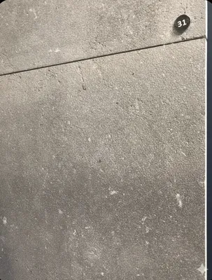 Cèdre Cendré – Marbre égyptien gris et brun pour sols et terrasses