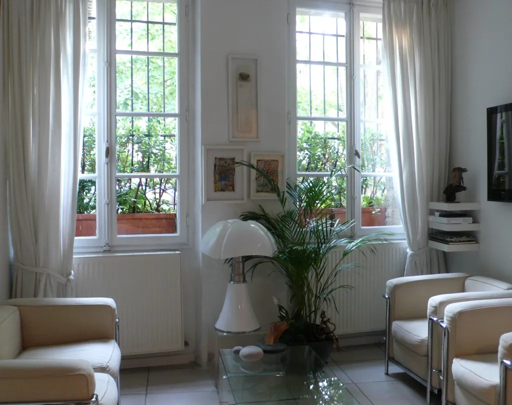 Maison avec terrasse à Avignon intramuros    