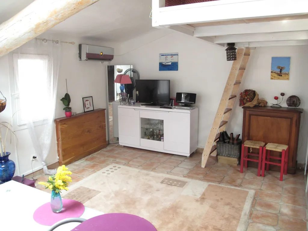 Cassis appartement à vendre au cœur du village
