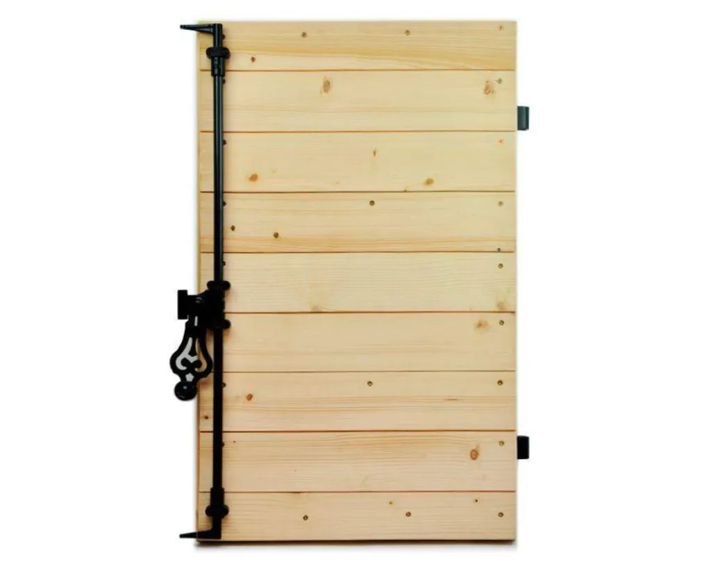 Vente de volets battants provençaux en bois de sapin sur Salon-de-Provence