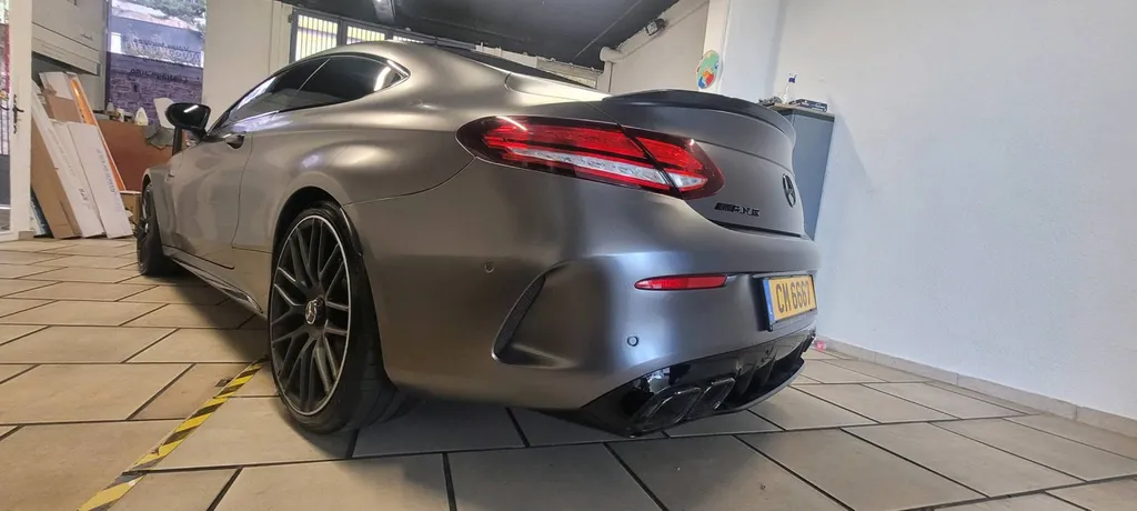 Total covering sur voiture de prestige dans le 06