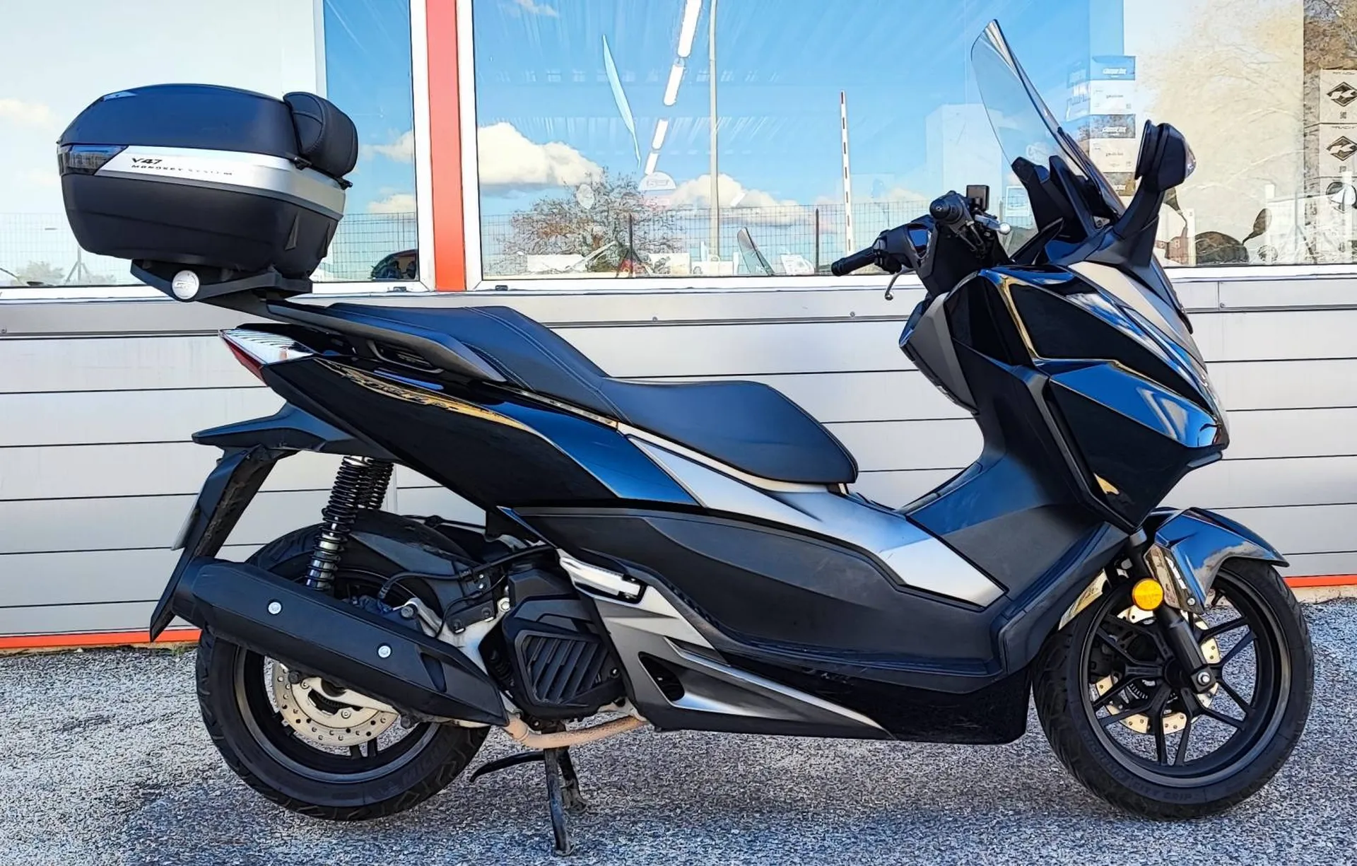 SCOOTER OCCASION HONDA FORZA 125 DU 05/2018 AVEC 30100 KM