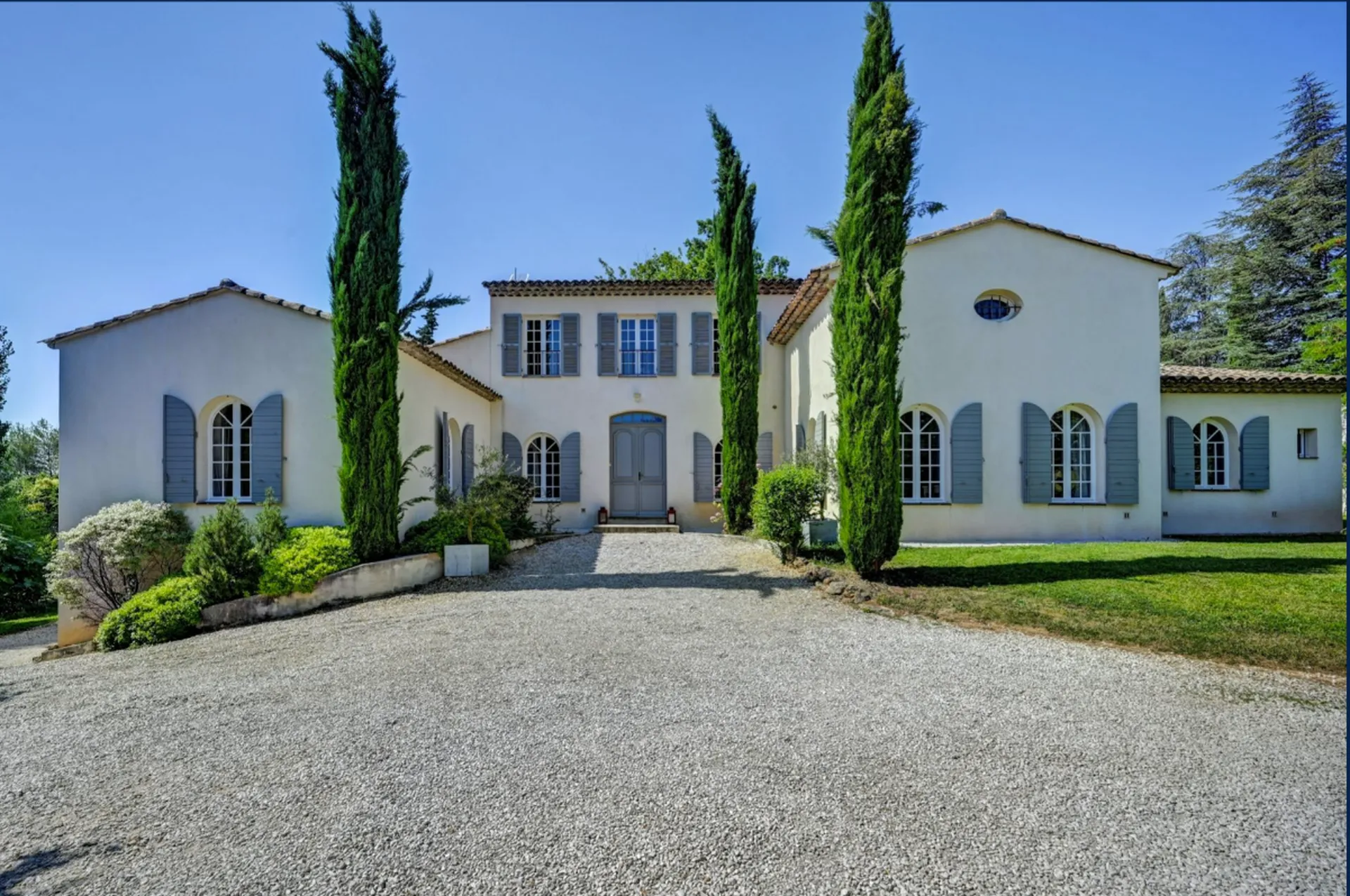 Maison de style Provençal haut de gamme 