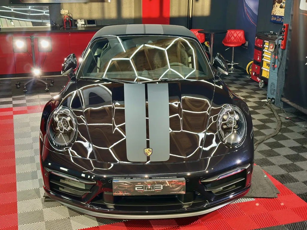 protection carrosserie polissage traitement céramique DETAILING Vaugneray socialiste Porsche 992 GTS Cabriolet