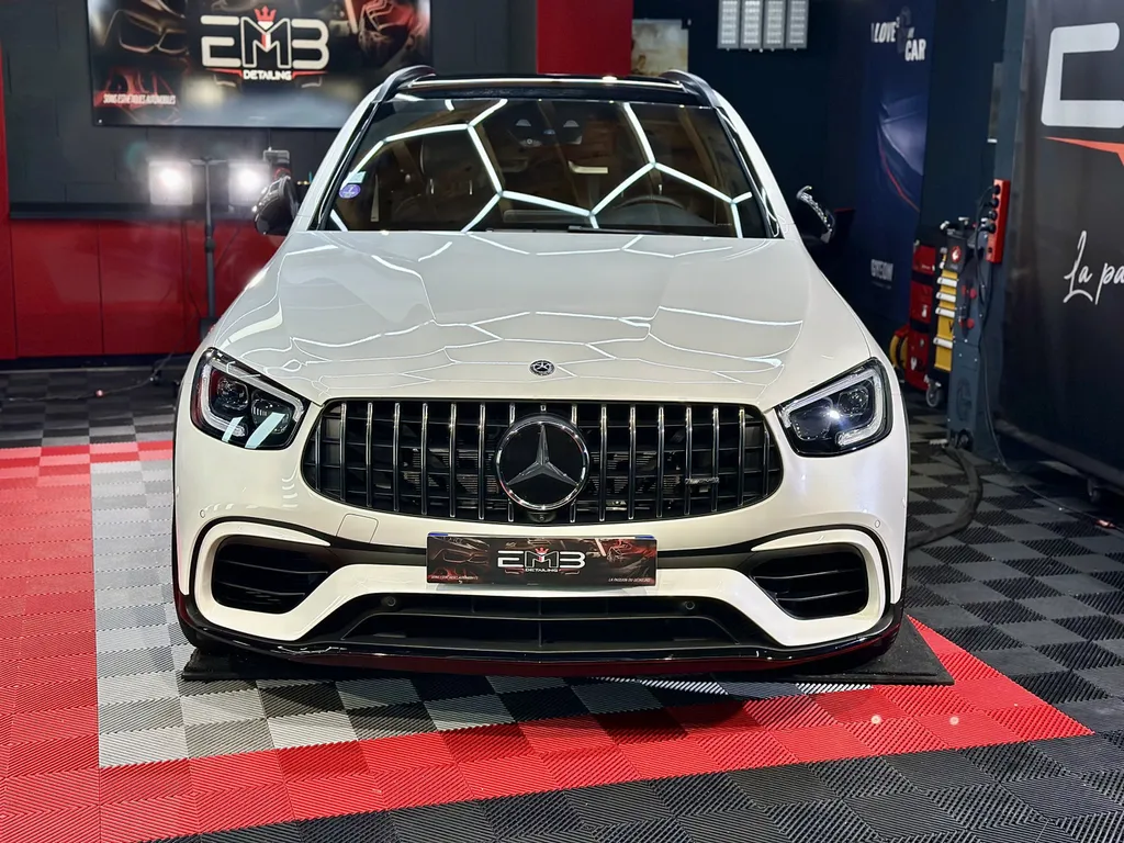 Traitement céramique auto lyon protection carrosserie Mercedes GLC 63 AMG