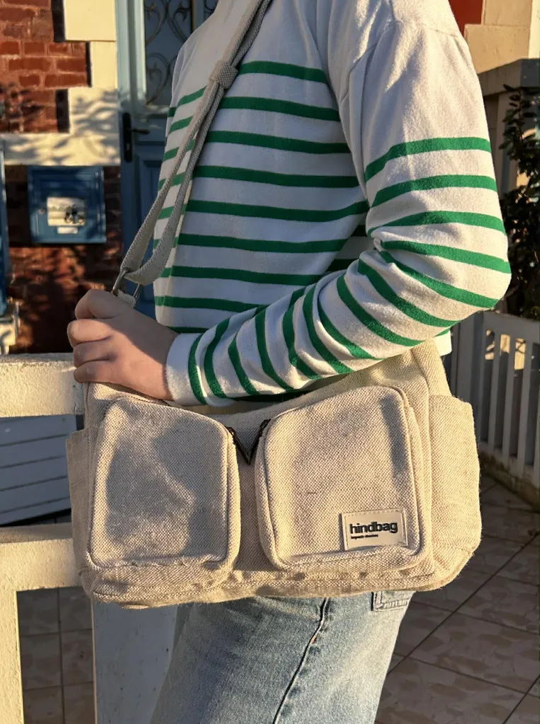 Sac Hindbag Emile couleur jute disponible chez Evasion Eu