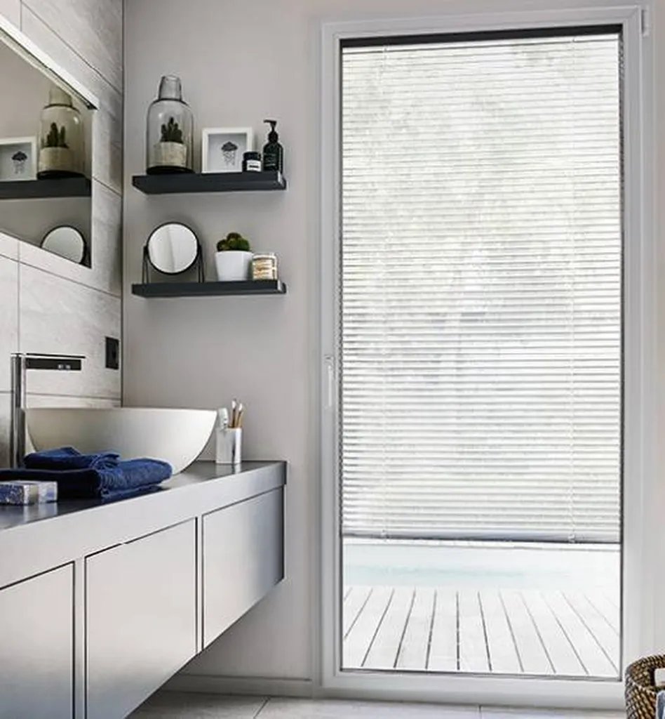 Devis pour la fourniture et l'installation de fenêtres et portes-fenêtres aluminium K-Line double vitrage à Caluire