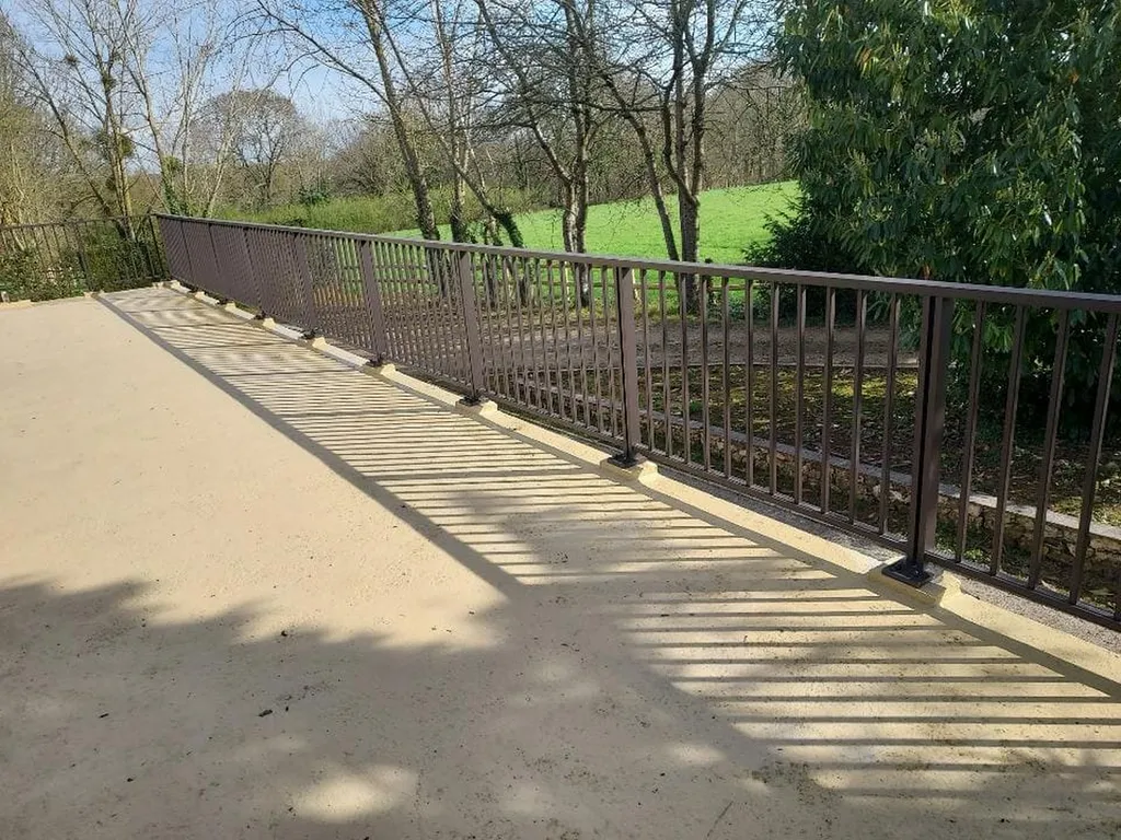 Installation de Garde corps en aluminium thermolaqué, Balustrades de sécurité et Aménagements de terrasses à Épaignes dans l'Eure 27 et ses communes proches du Lieuvin