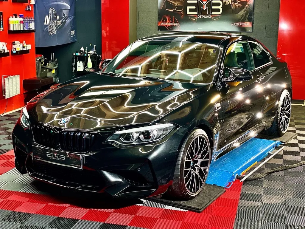 Detailing Lyon traitement céramique BMW M2
