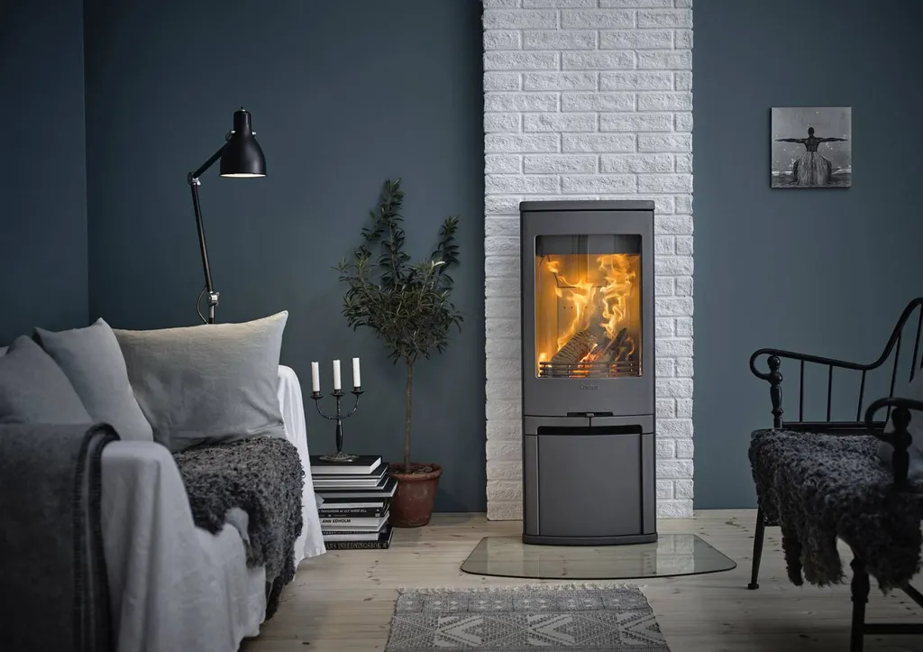 vente et pose de poêle à bois design avec range bûches à La Brède