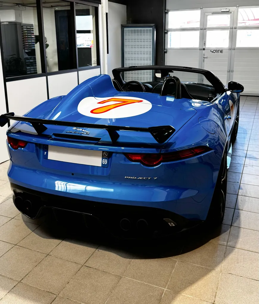 Jaguar F-Type Project 7