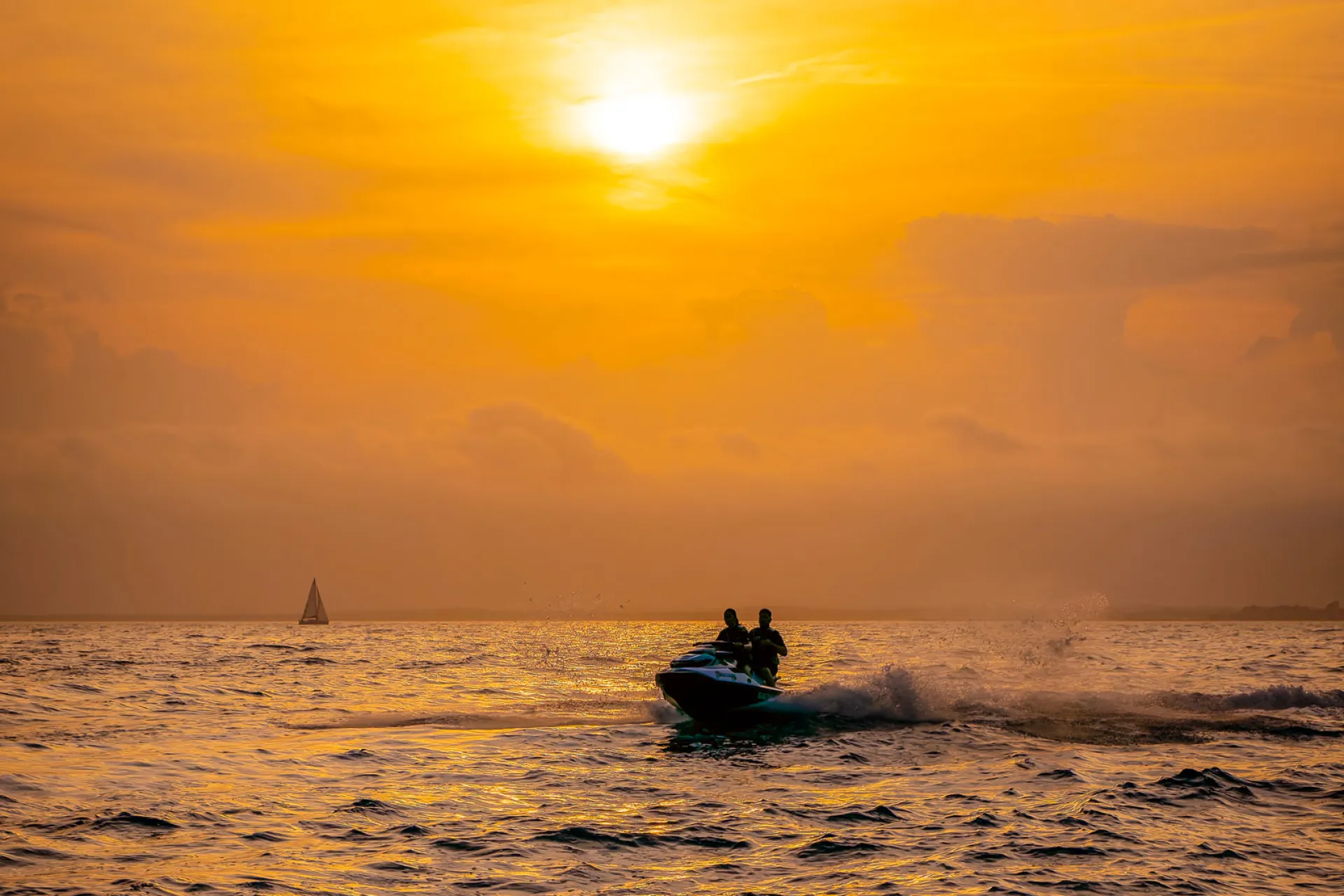 Profitez de la mer méditerranée avec une virée Jet Ski  