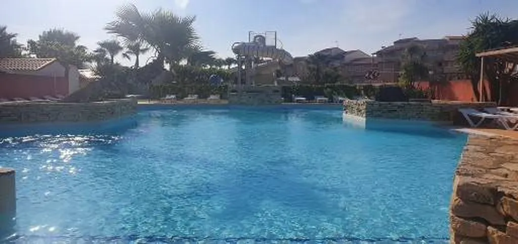 location de Chalet pour 5 personnes a Vias-Plage camping 4 étoiles  à 9km du Cap d'Agde 