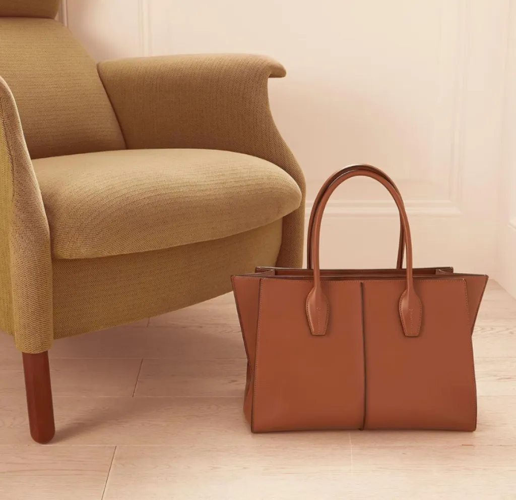 La nouvelle collection Tod's pour femme automne-hiver 2020 le savoir faire italien.