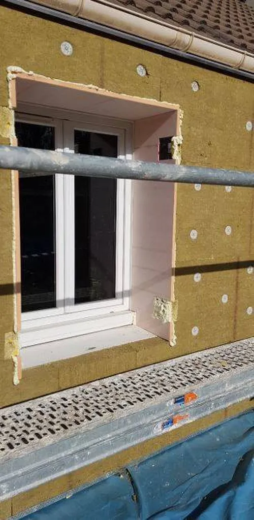 Isolation extérieure en laine de roche : confort thermique et sécurité