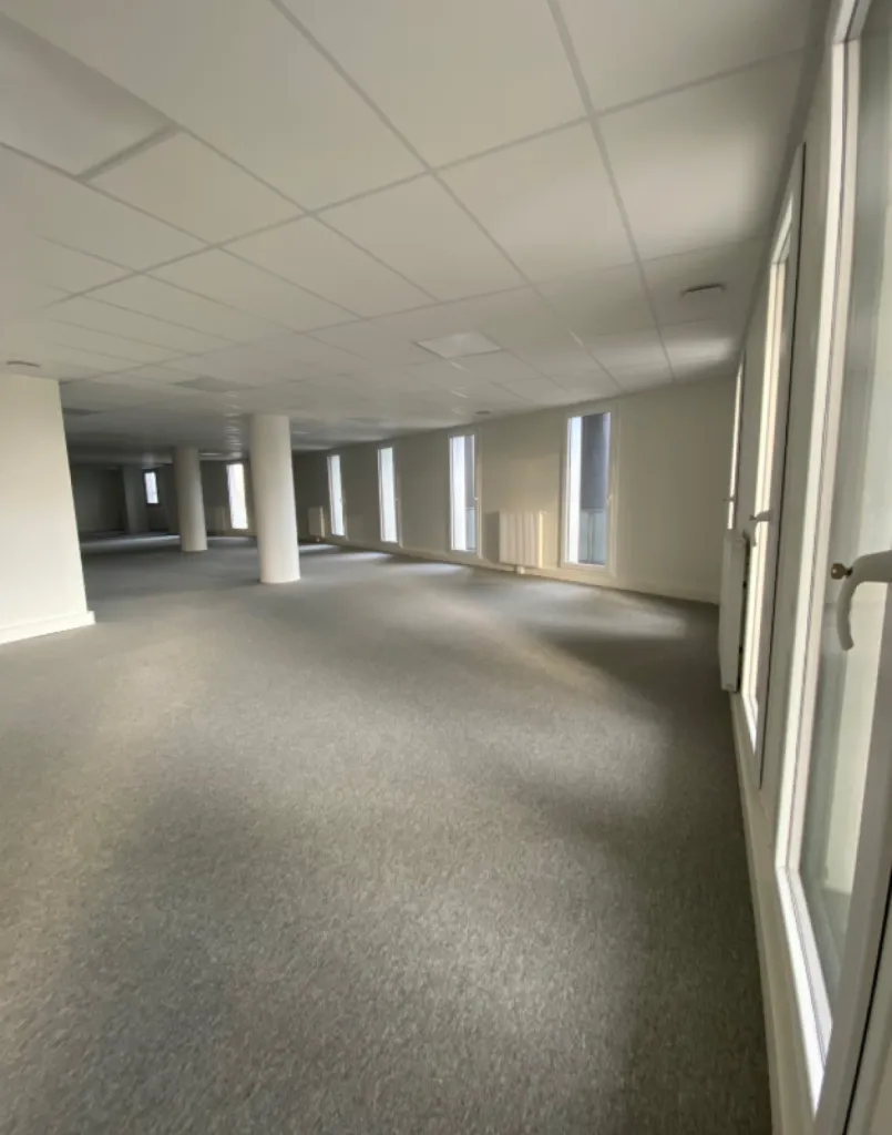 LE HAVRE - A LOUER bureaux 322 m2 divisibles à partir de 155 m² au 1er étage de la tour emblématique Horizon 360