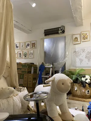 Entretien d'une climatisation réversible Mitsubishi Electric dans un magasin de jouet à Aix-en-Provence