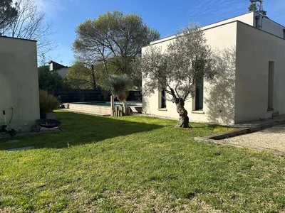 Construire une villa T5 RE2020 avec piscine et finitions en travertin à Grenade-sur-Garonne