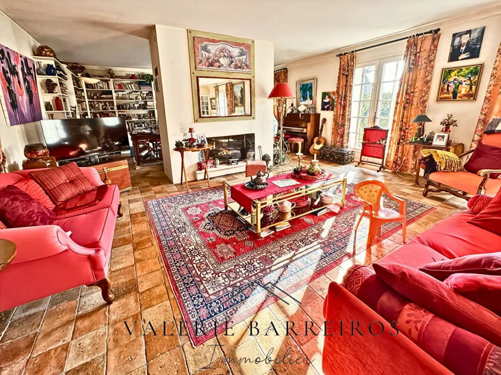 A vendre maison de caractère de 140 m² édifiée sur 850 m² de terrain sur le secteur de TOURVILLE LA RIVIERE 76410